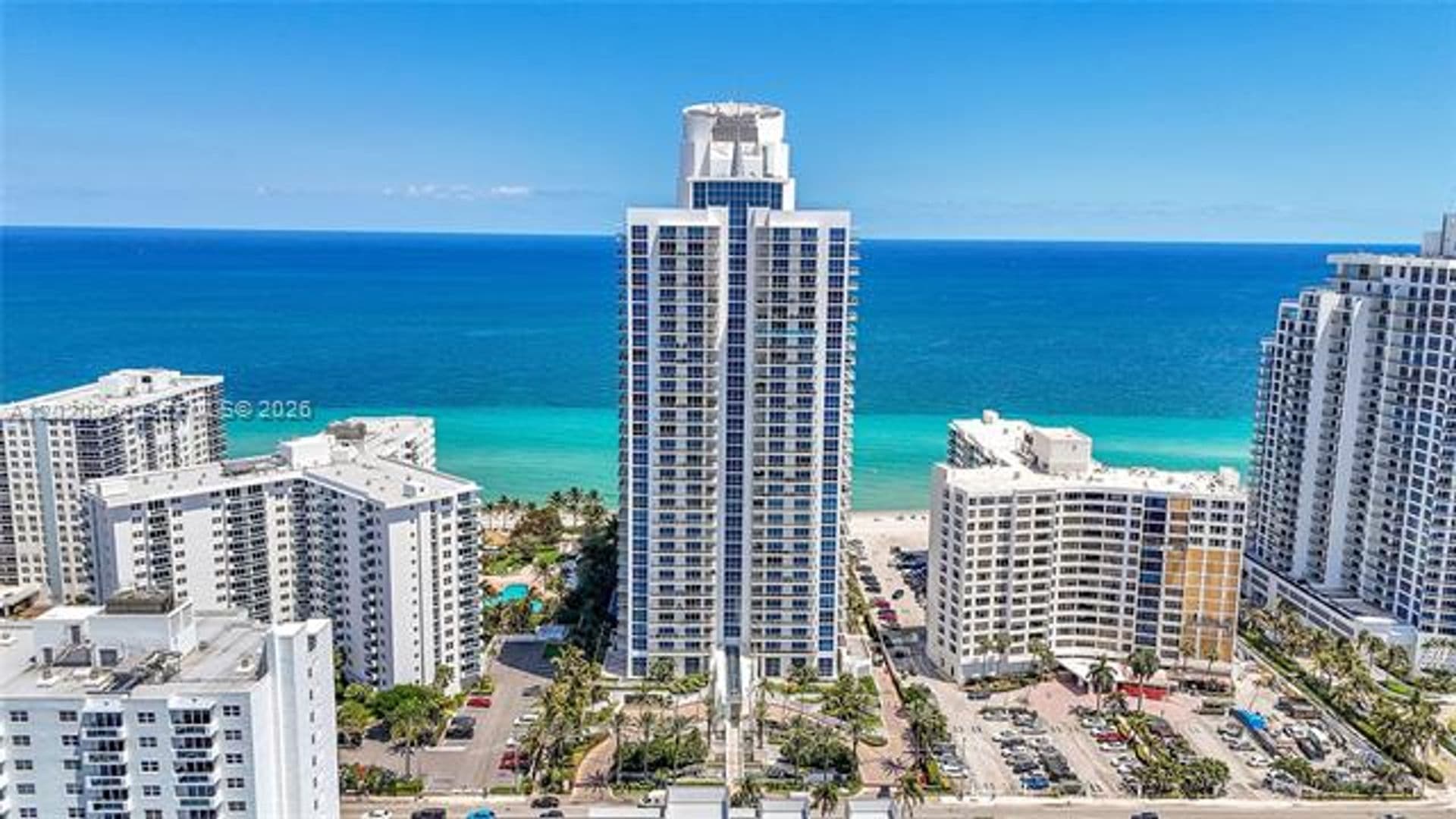 Hollywood Condo: 3101 S Ocean Dr cu-701