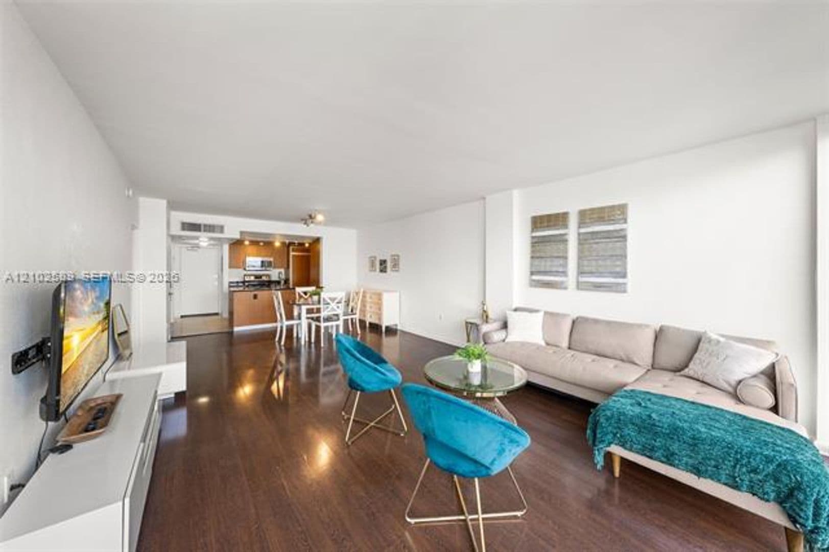 Bal Harbour Condo: 10275 Collins Ave cu-327