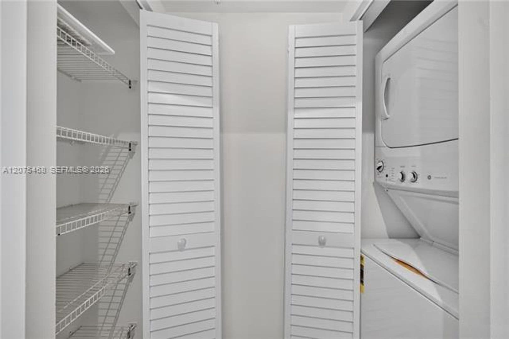 Miami Condo: 31 SE 5th St cu-4212