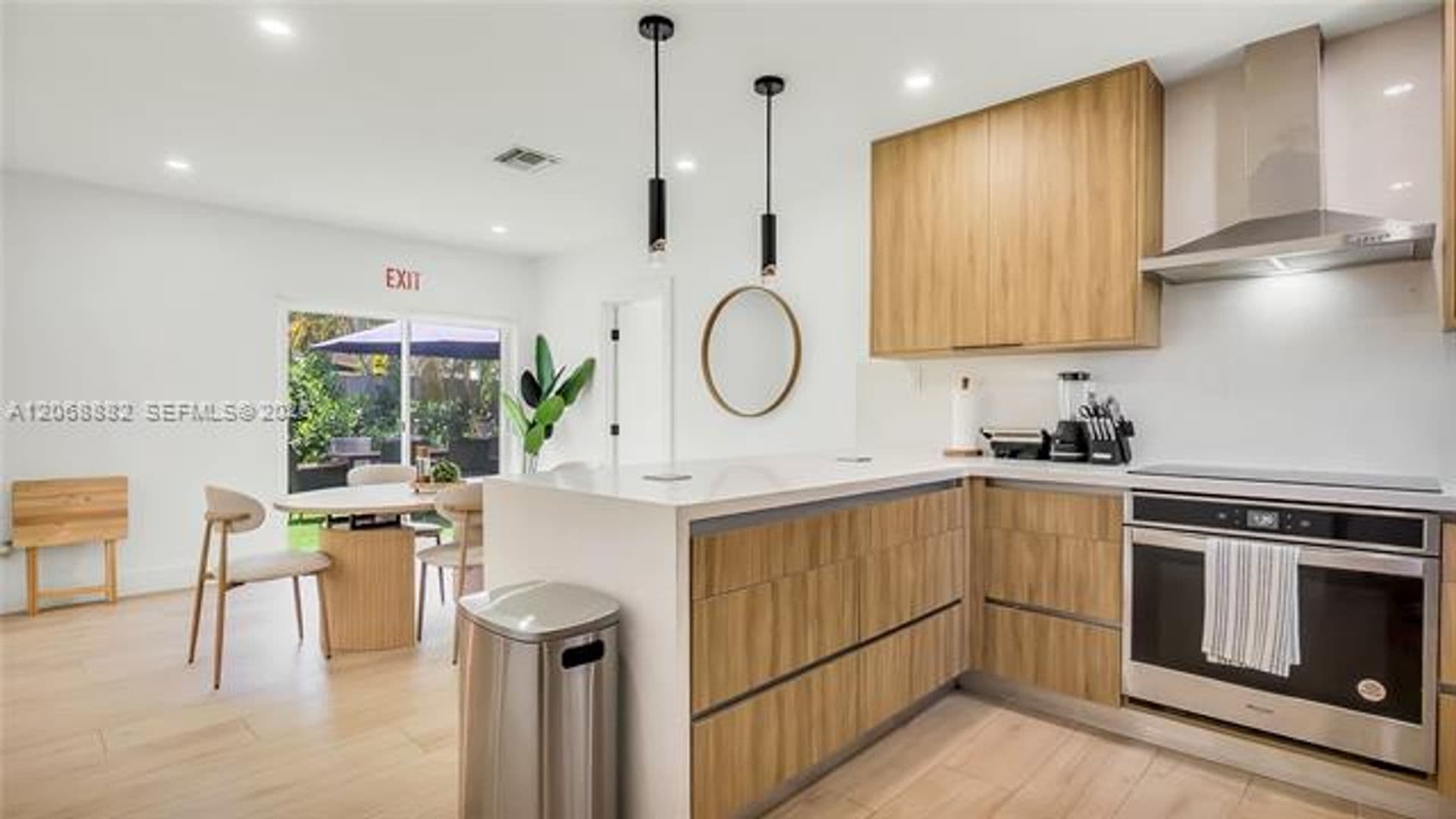 Hollywood House: 1116 N 31st Ave # 1116