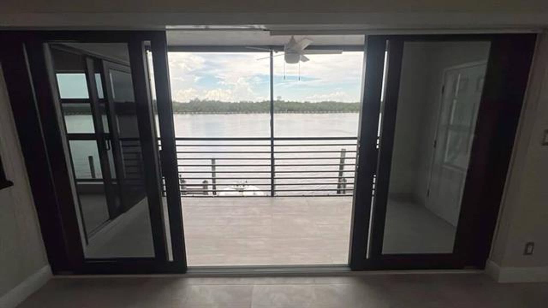 Hollywood Condo: 3200 N Ocean Dr cu-206