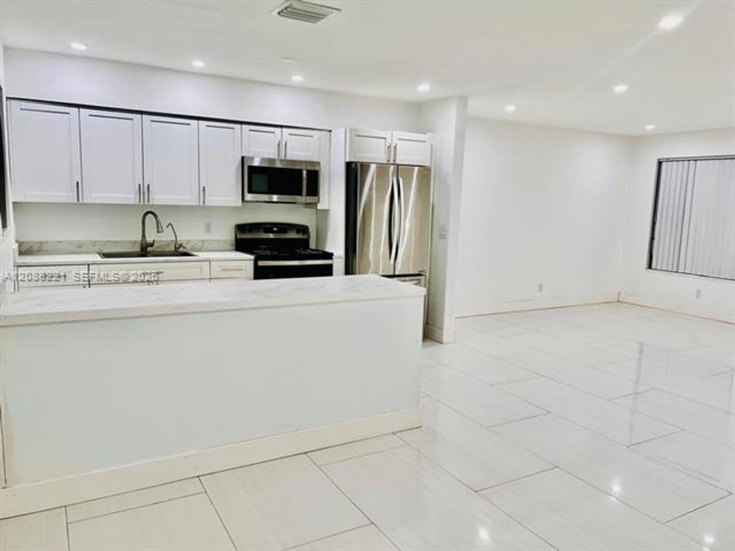 North Miami Beach House: 18320 NE 7th Ct # 18320