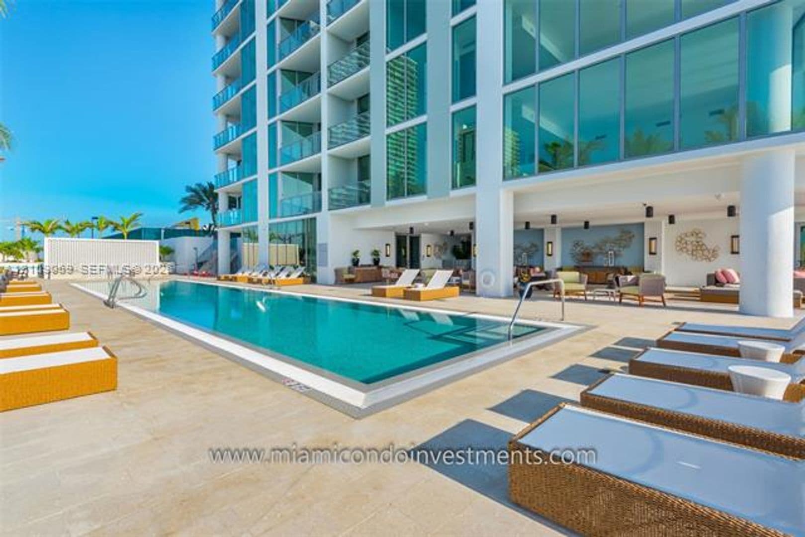 Miami Condo: 2900 NE 7th Ave cu-1106
