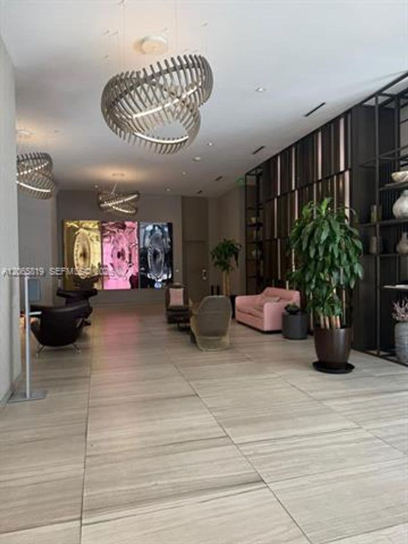 Hollywood Condo: 4010 S Ocean Dr cu-T3507