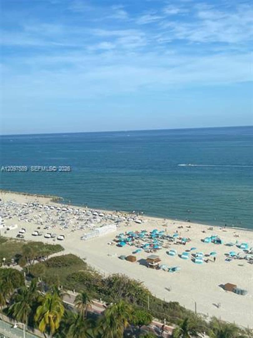 Miami Beach Condo: 2899 Collins Ave cu-1743