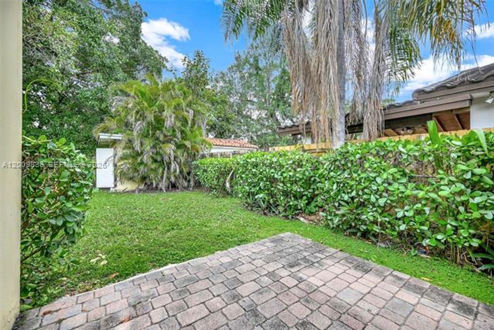 Miami House: 2225 SW 62nd Ct cu-2225