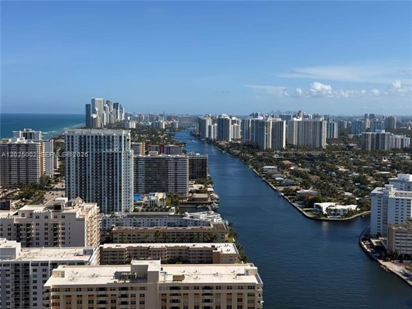 Hollywood Condo: 4010 S Ocean Dr cu-T3509