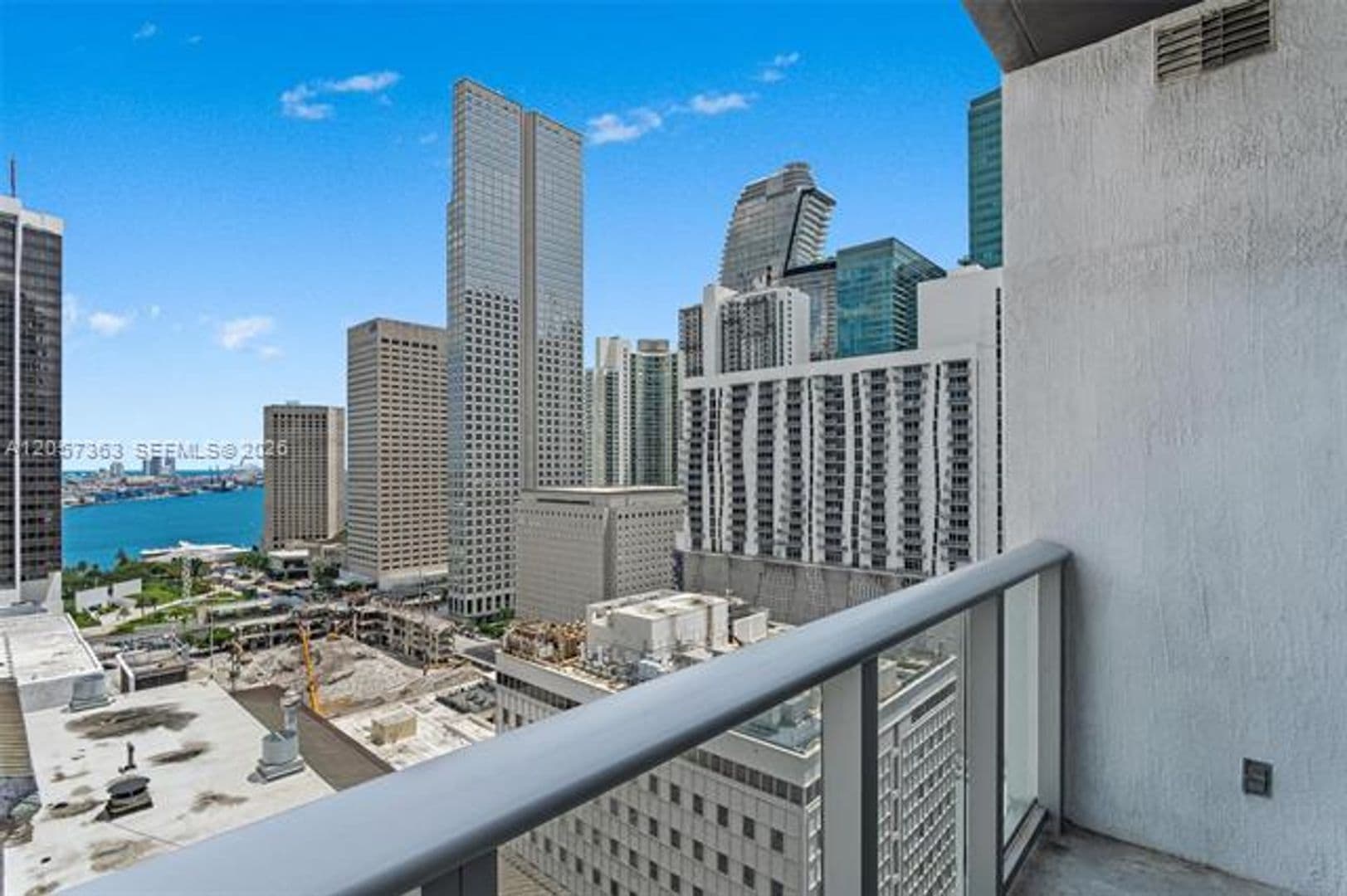 Miami Condo: 151 SE 1st St cu-2102