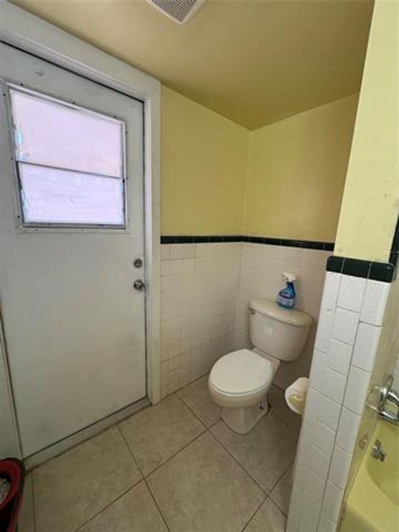 Plantation House: 5691 SW 1st St # 5691