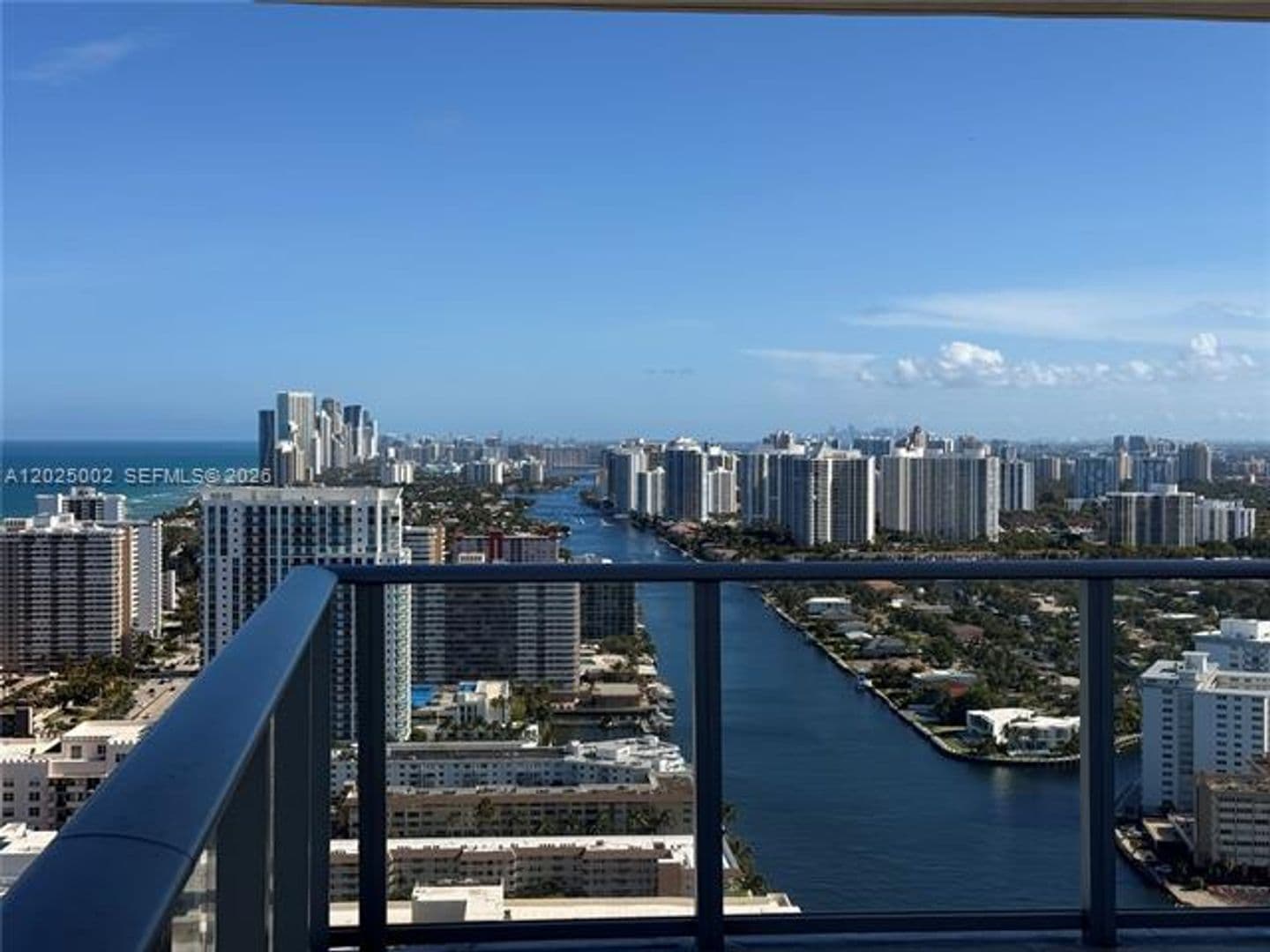 Hollywood Condo: 4010 S Ocean Dr cu-T3509