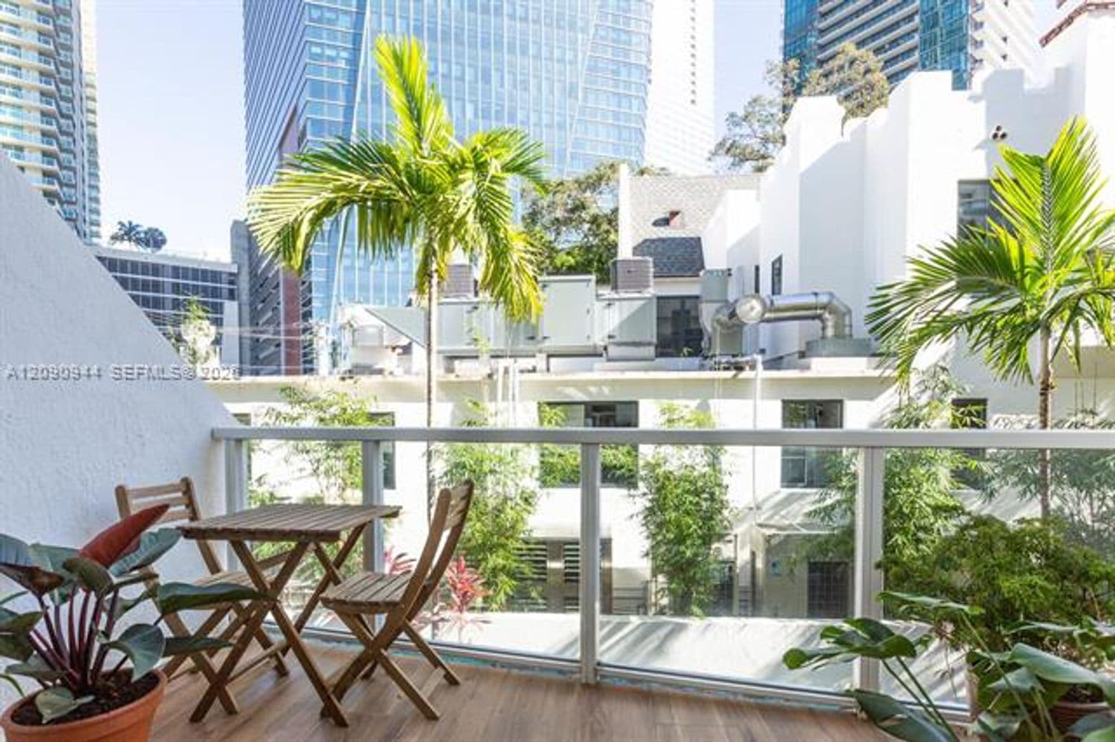 Miami Condo: 1528 Brickell Ave cu-109