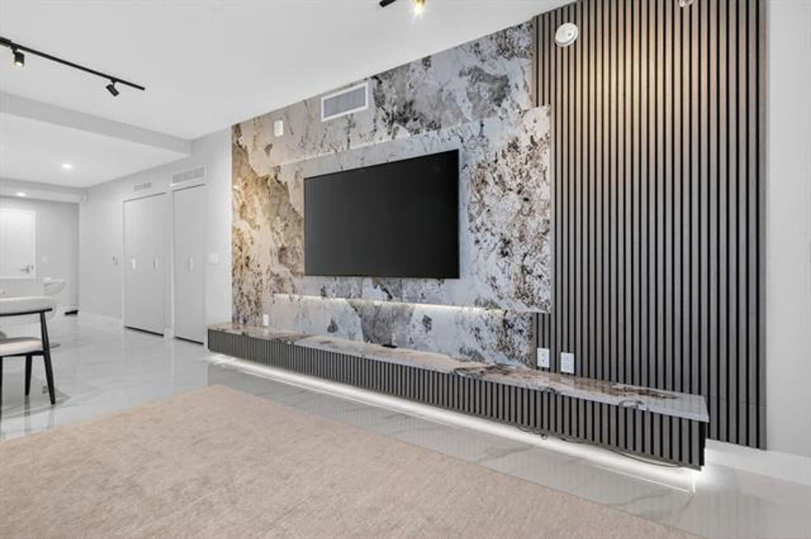Miami Condo: 700 NE 24th St cu-2006