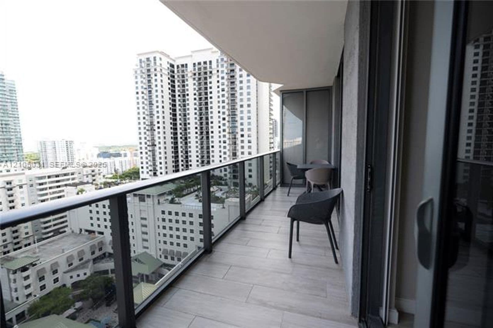 Miami Condo: 45 SW 9th St cu-1705
