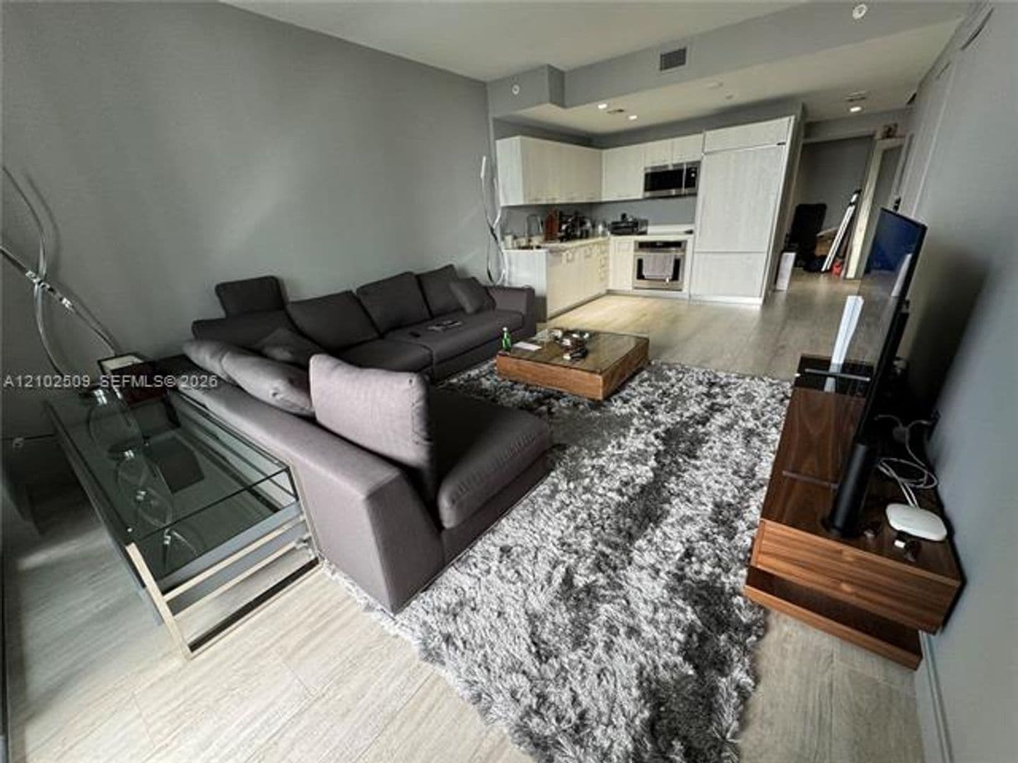 Miami Condo: 45 SW 9th St cu-3010