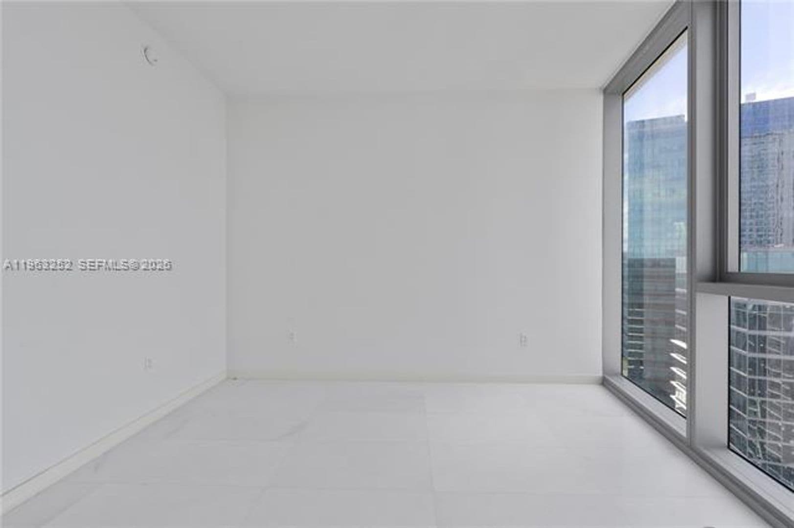 Miami Condo: 300 Biscayne Blvd Way cu-4404