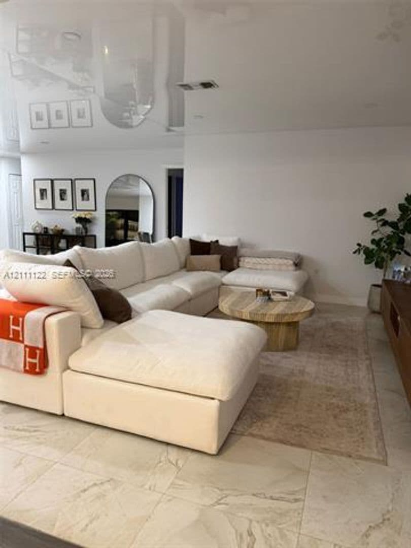 Hollywood Townhome: 5020 Sheridan St th 2