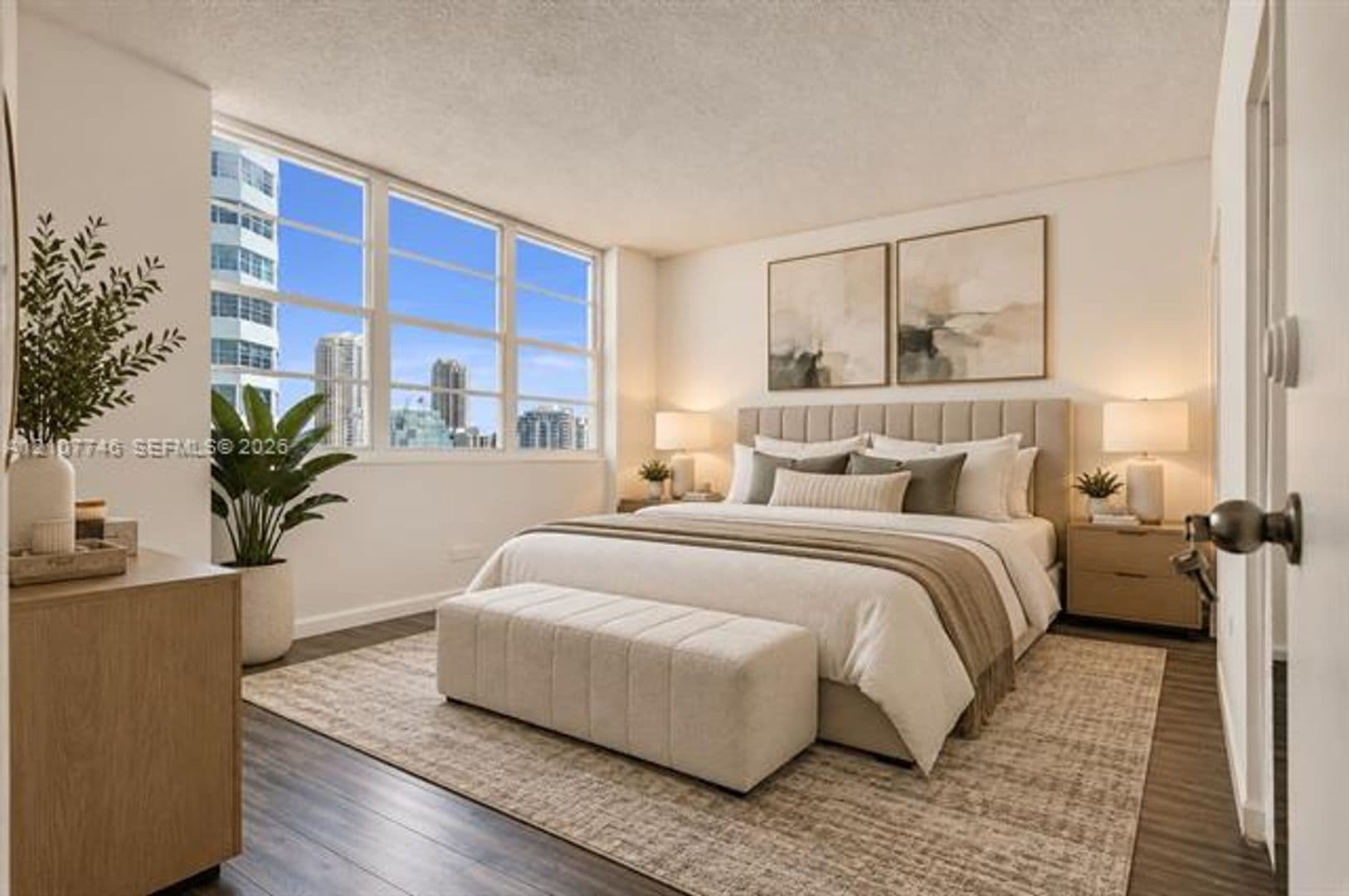 Miami Condo: 905 Brickell Bay Dr cu-1121