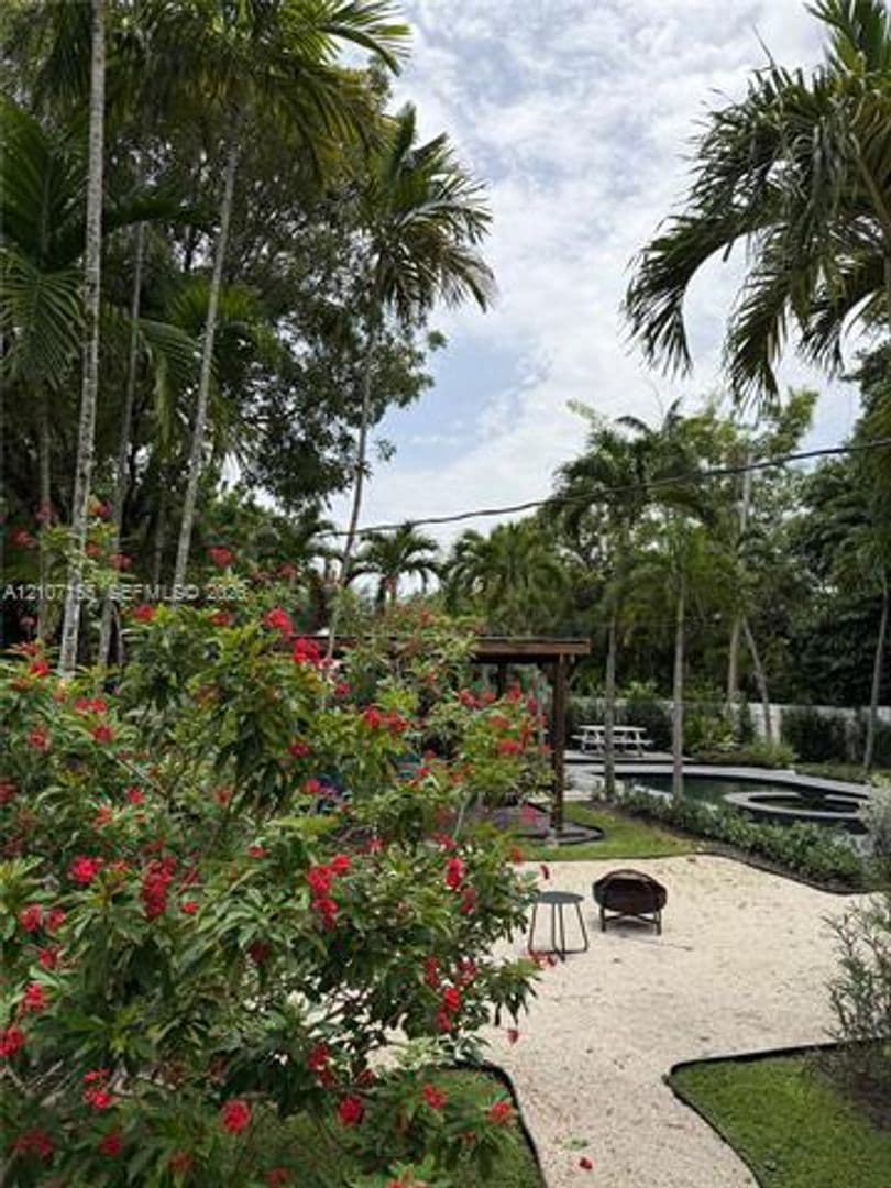 Miami Shores House: 62 NW 105th St # 62