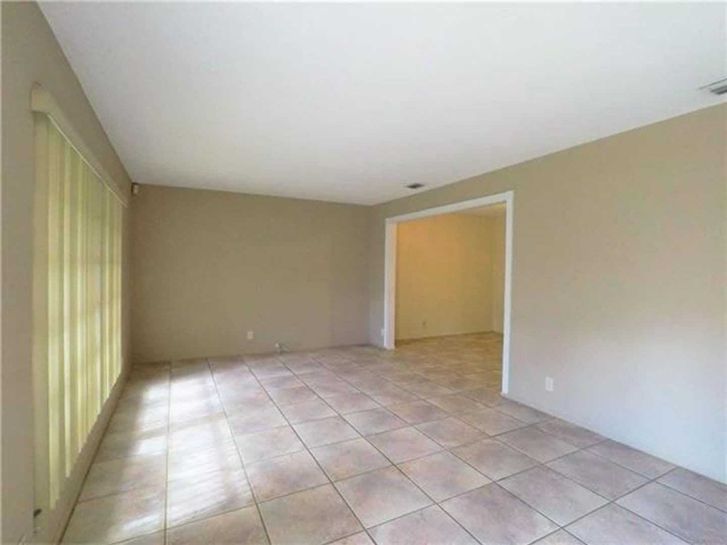 Plantation House: 7221 NW 10th Pl # 7221