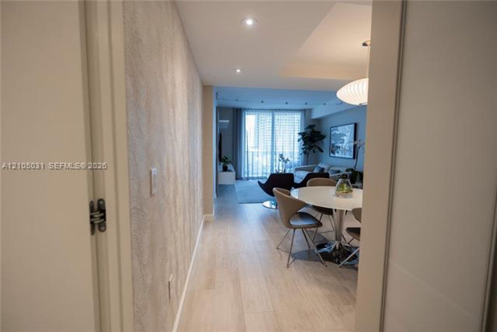 Miami Condo: 45 SW 9th St cu-1705