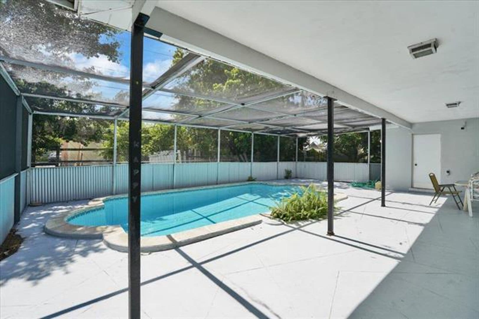 Lauderdale Lakes House: 3982 NW 39th Ave # 3982