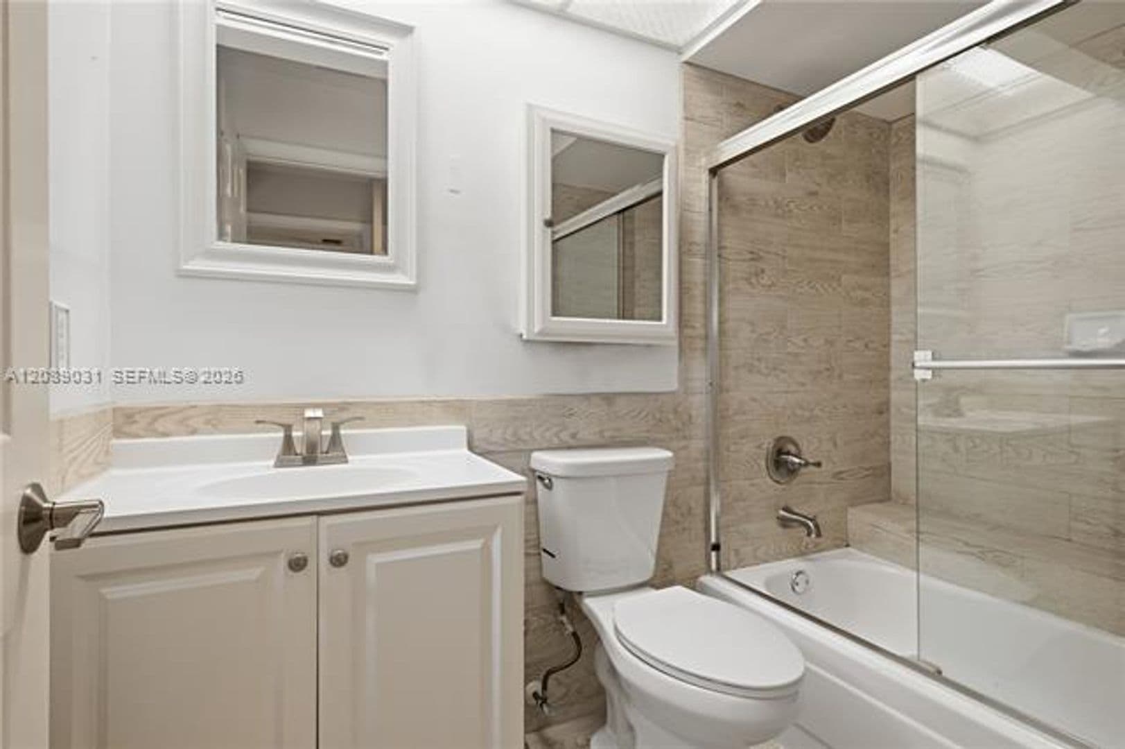 Plantation House: 10000 NW 4th St # 10000