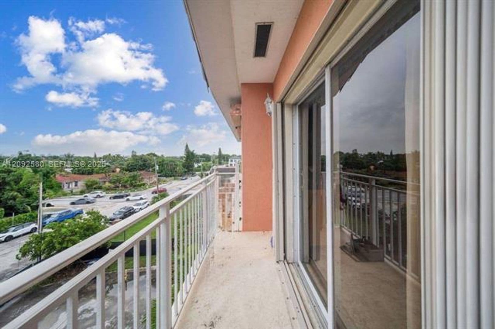 Surfside House: 9008 Collins Ave cu-402