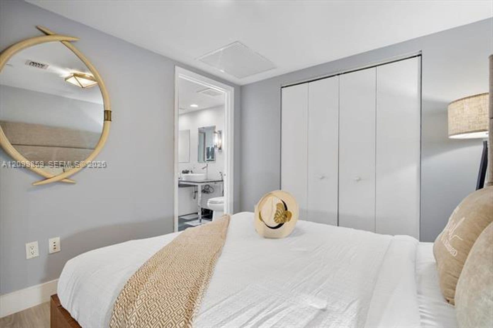 Miami Condo: 485 Brickell Ave cu-4309
