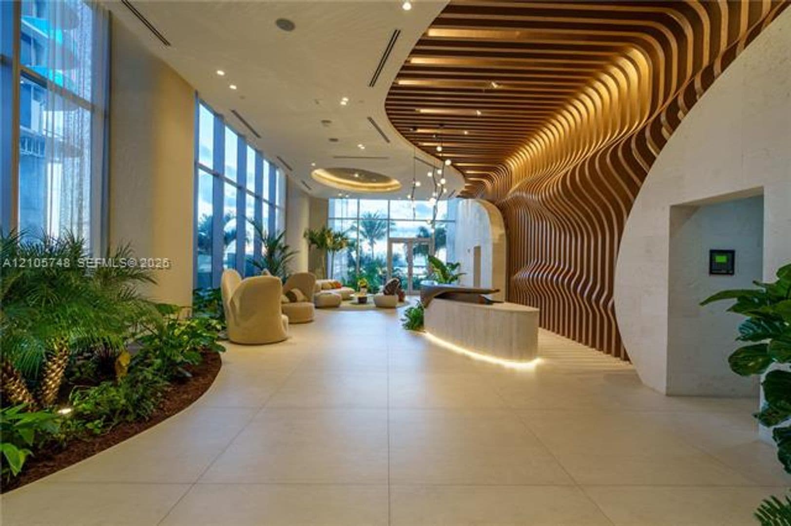 Miami Condo: 725 NE 24 cu-5401