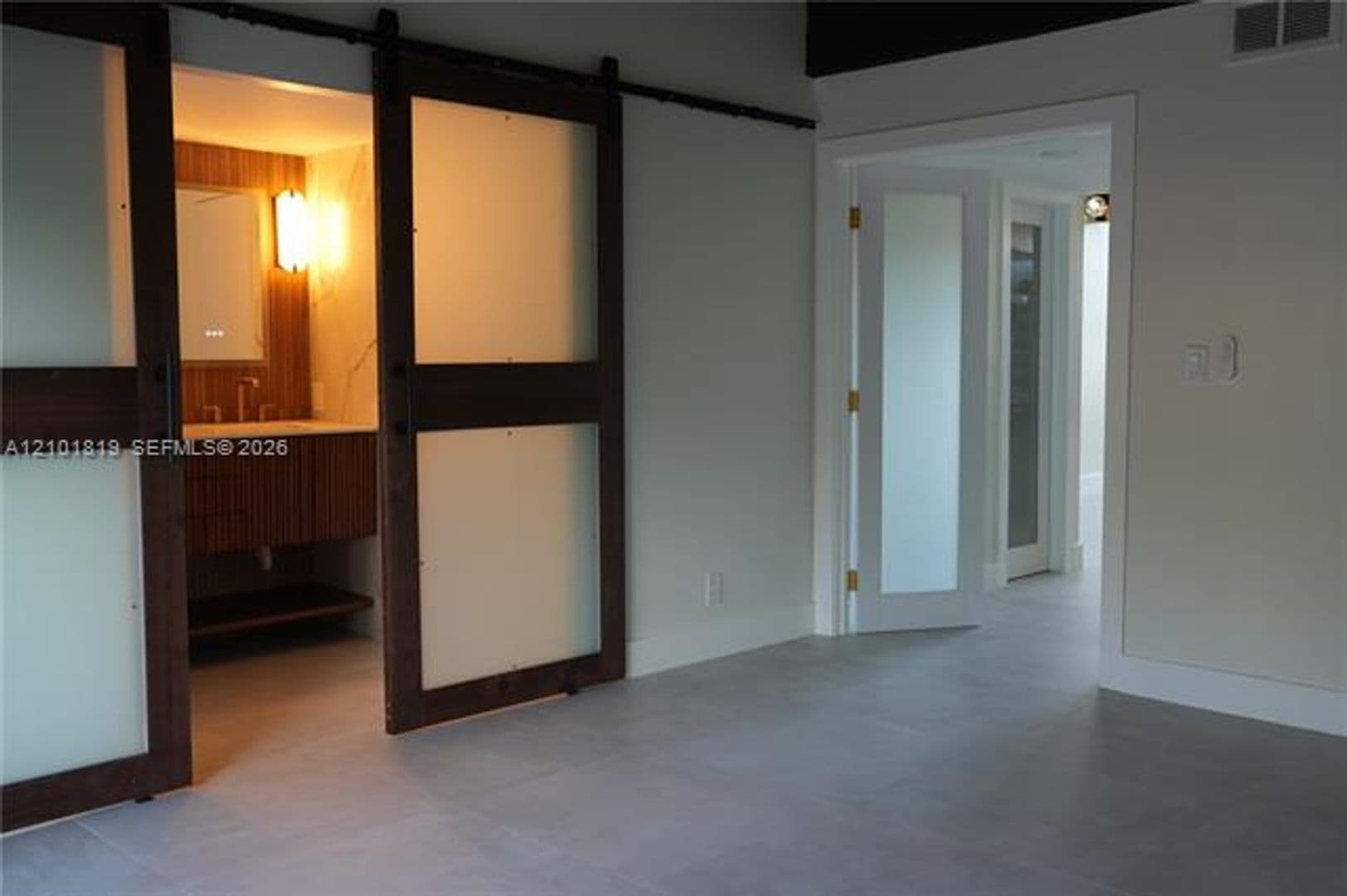 Plantation Townhome: 701 E Coco Plum Cir th 8
