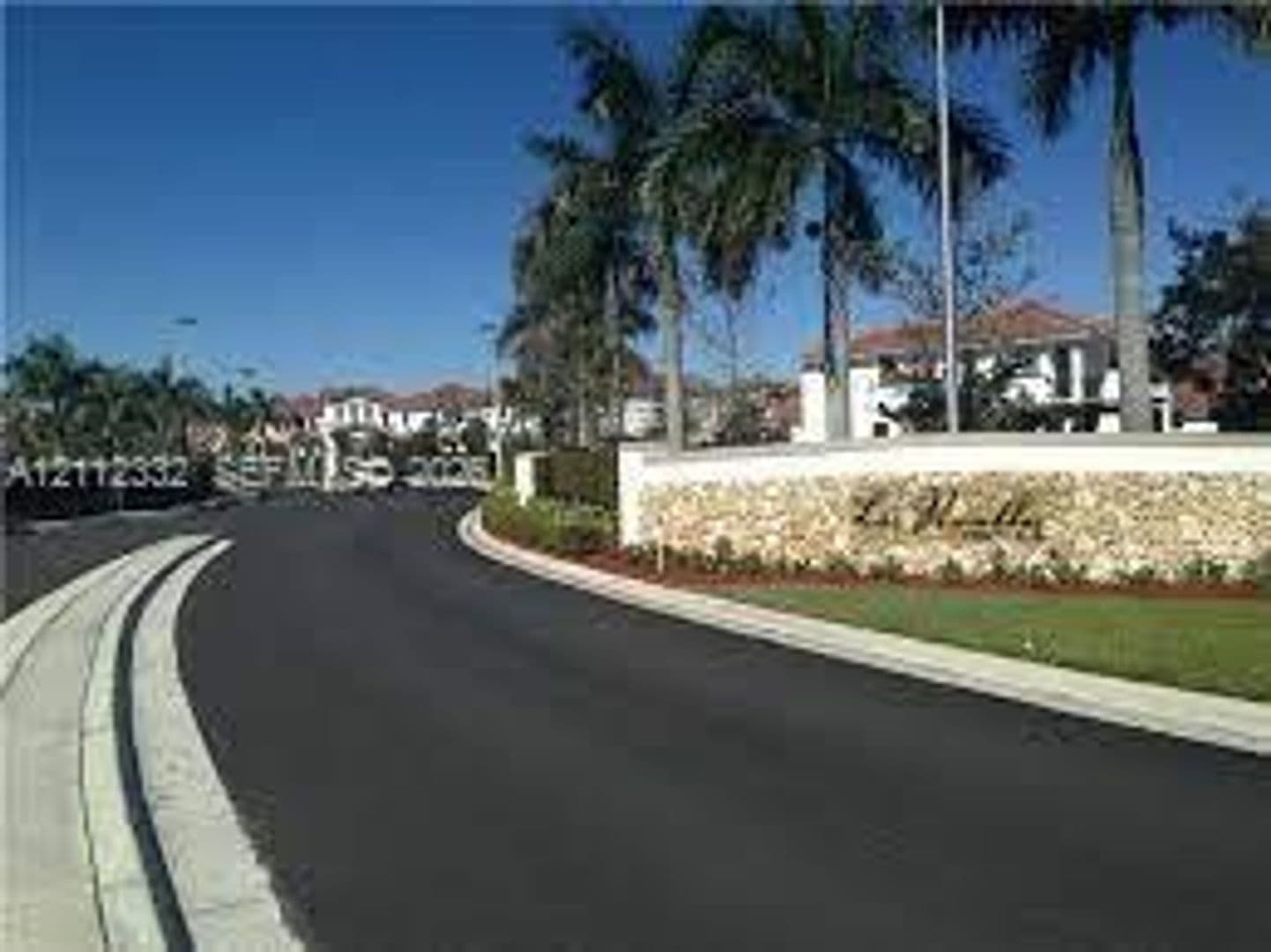 Miami House: 9764 NW 10th Ter # 9764