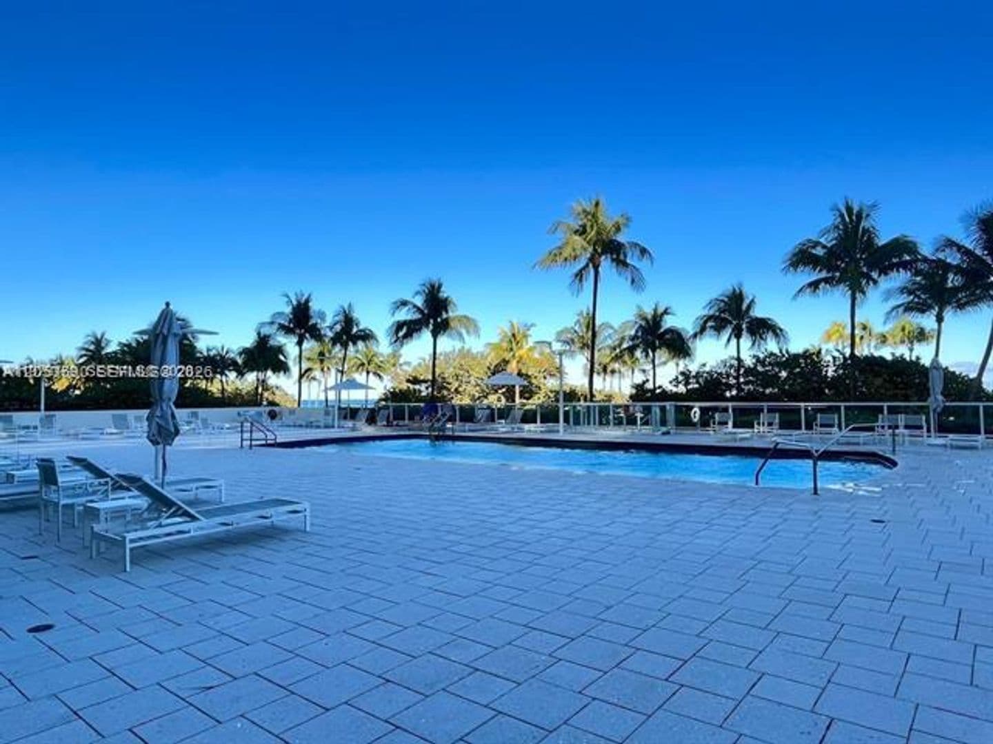 Bal Harbour Condo: 10185 Collins Ave cu-1103