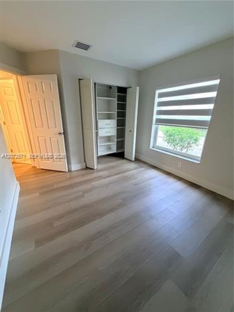 Hollywood House: 1480 Sweetbay Way # 1480