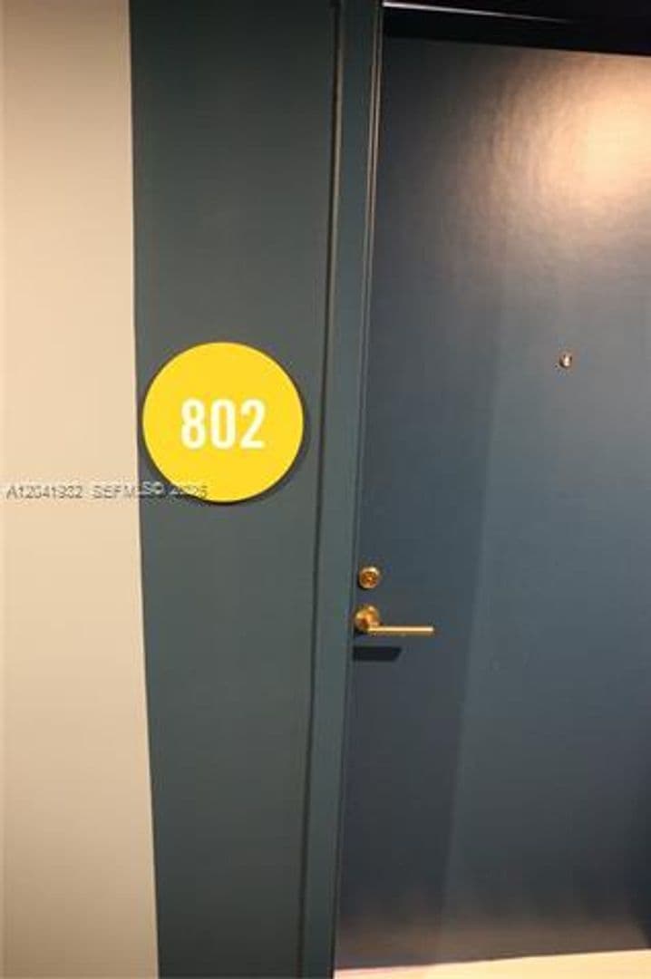 Miami Condo: 90 NE 32nd St cu-802