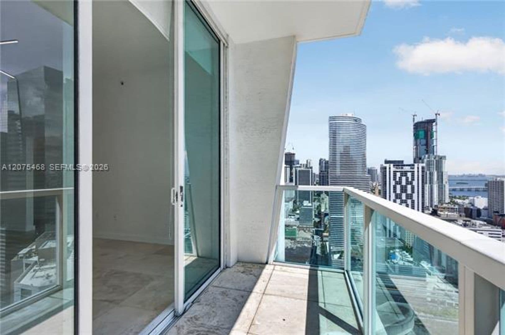 Miami Condo: 31 SE 5th St cu-4212