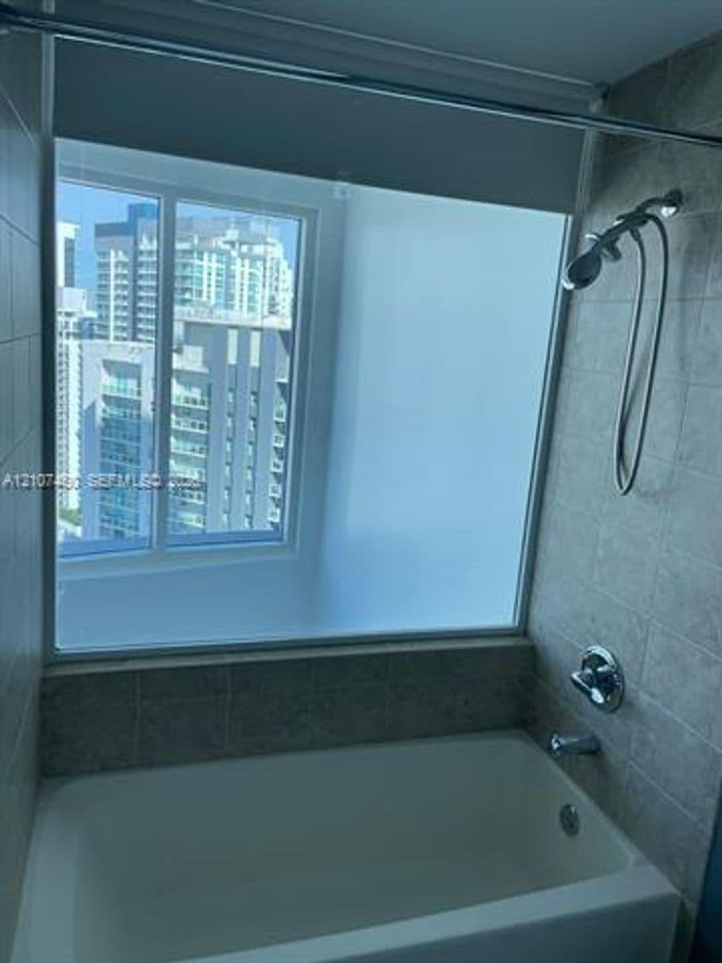 Miami Condo: 60 SW 13th St cu-3426