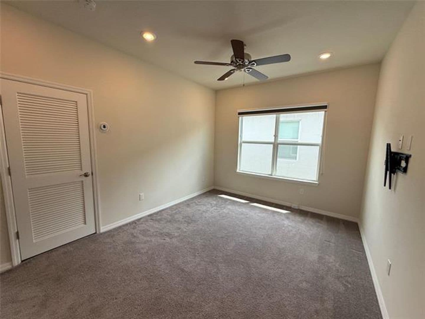 Hollywood House: 1467 Pongam Ter # 1467