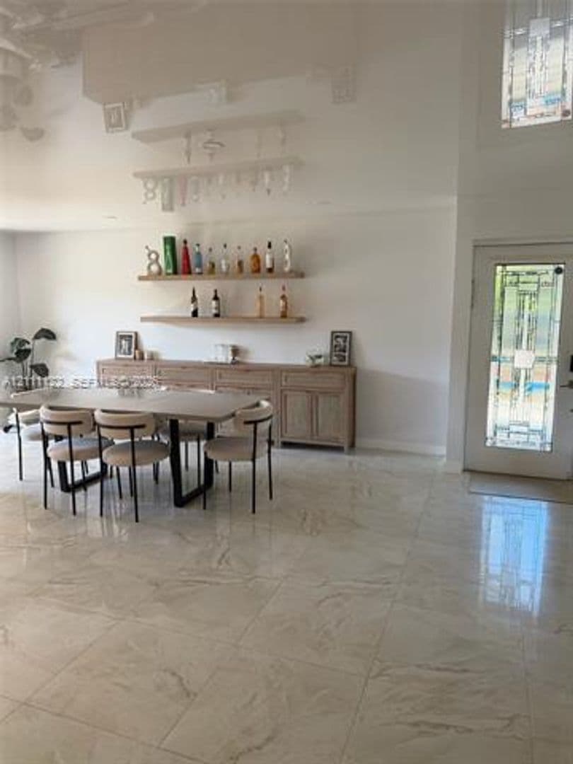 Hollywood Townhome: 5020 Sheridan St th 2