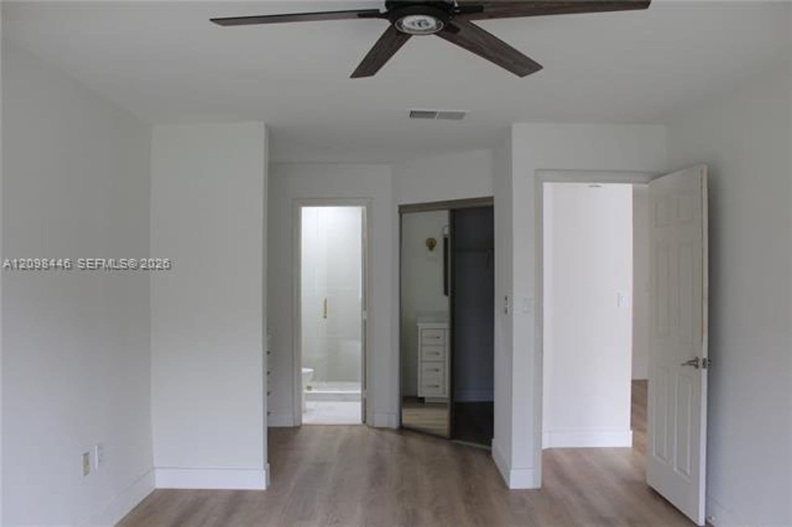 Davie House: 681 Pine Ridge Ter # 0