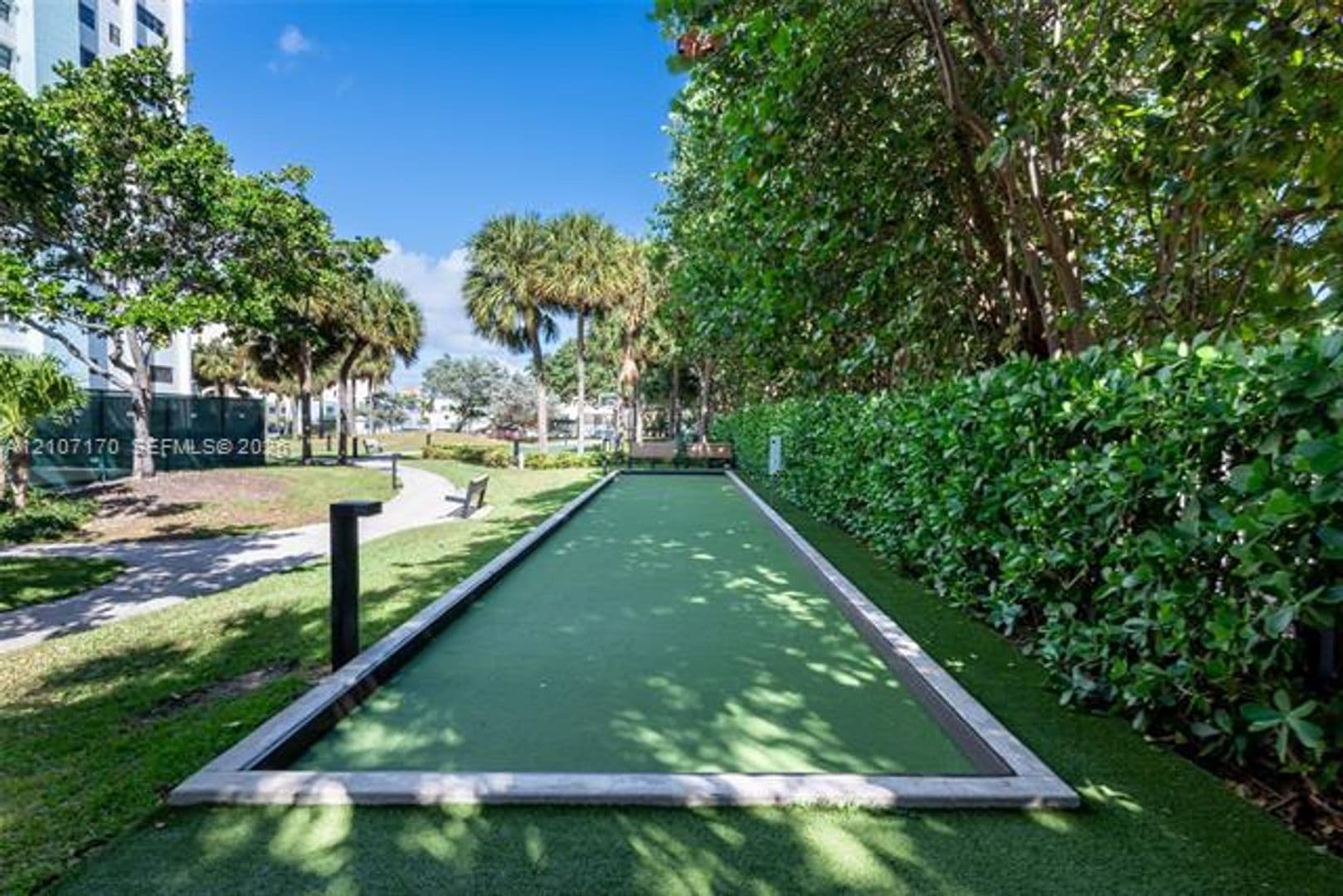 Hollywood Condo: 1201 S Ocean Dr cu-908S