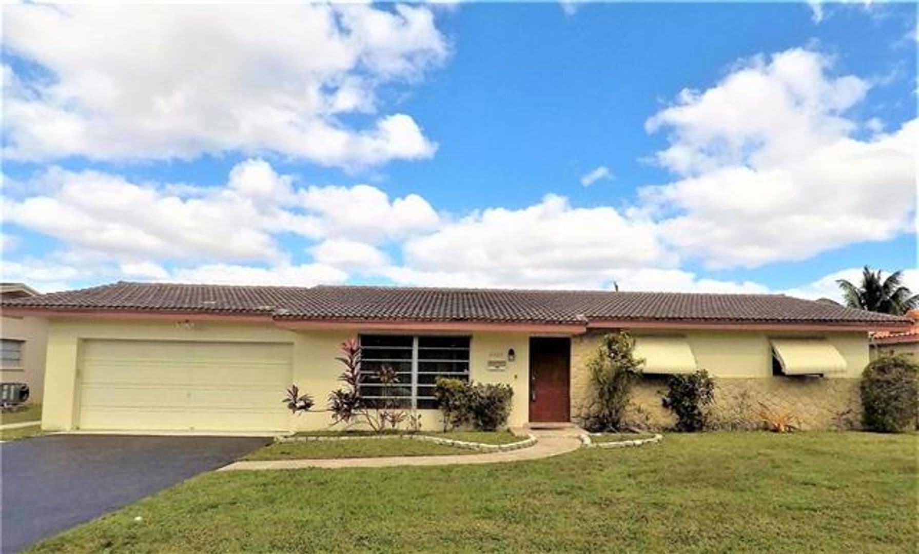 Plantation House: 7221 NW 10th Pl # 7221