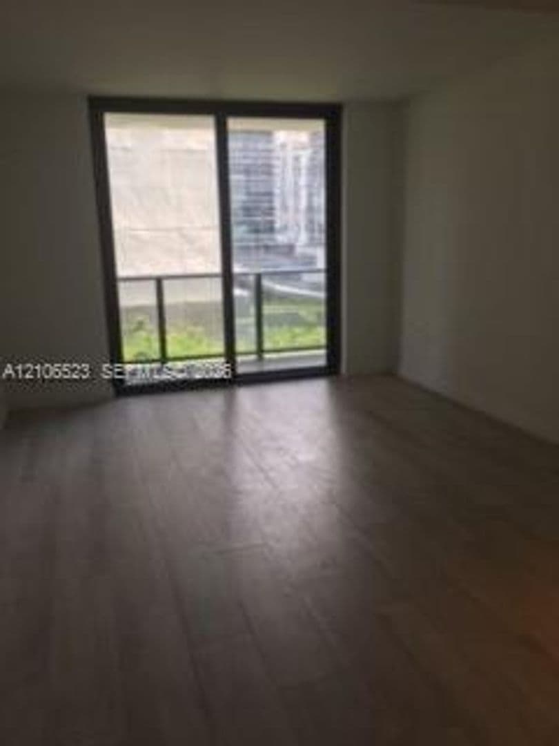 Miami Condo: 55 SW 9th St cu-1110