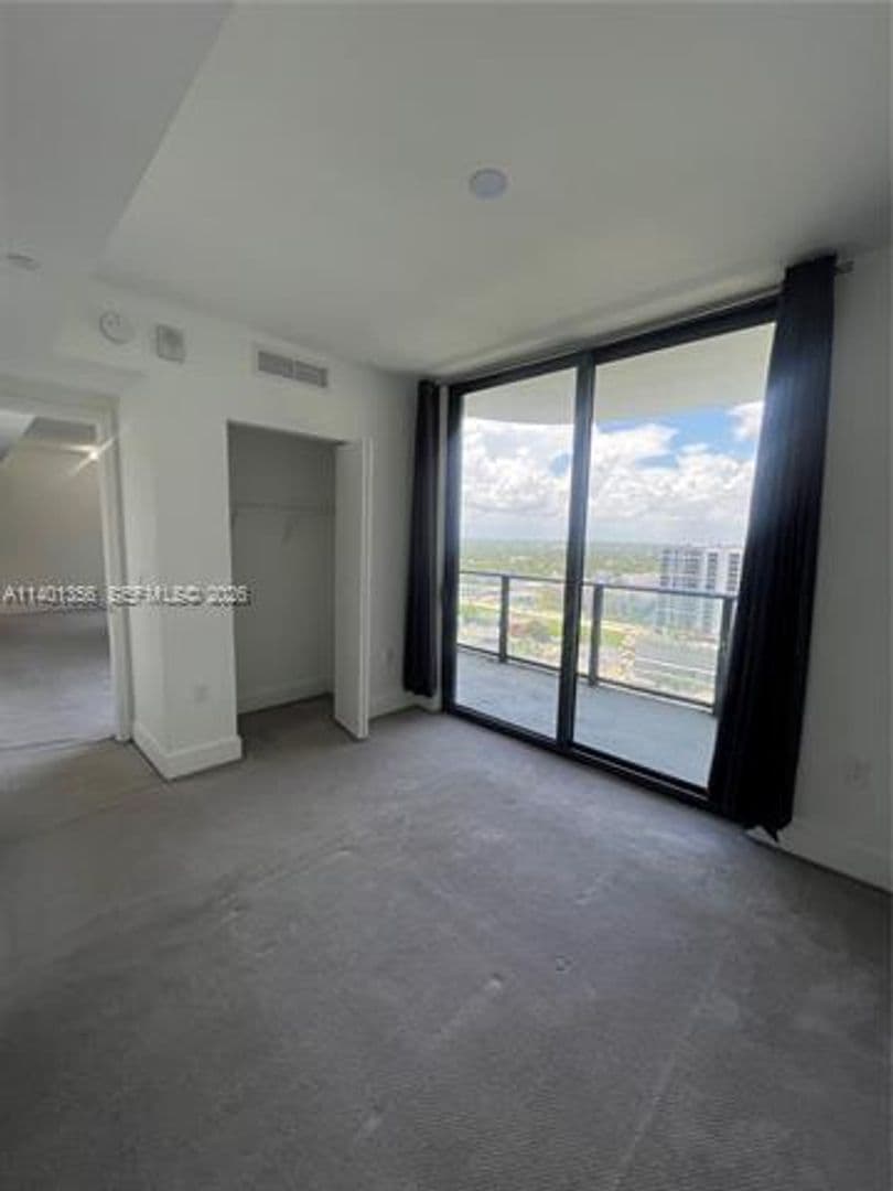 Miami Condo: 121 NE 34 St cu-2215