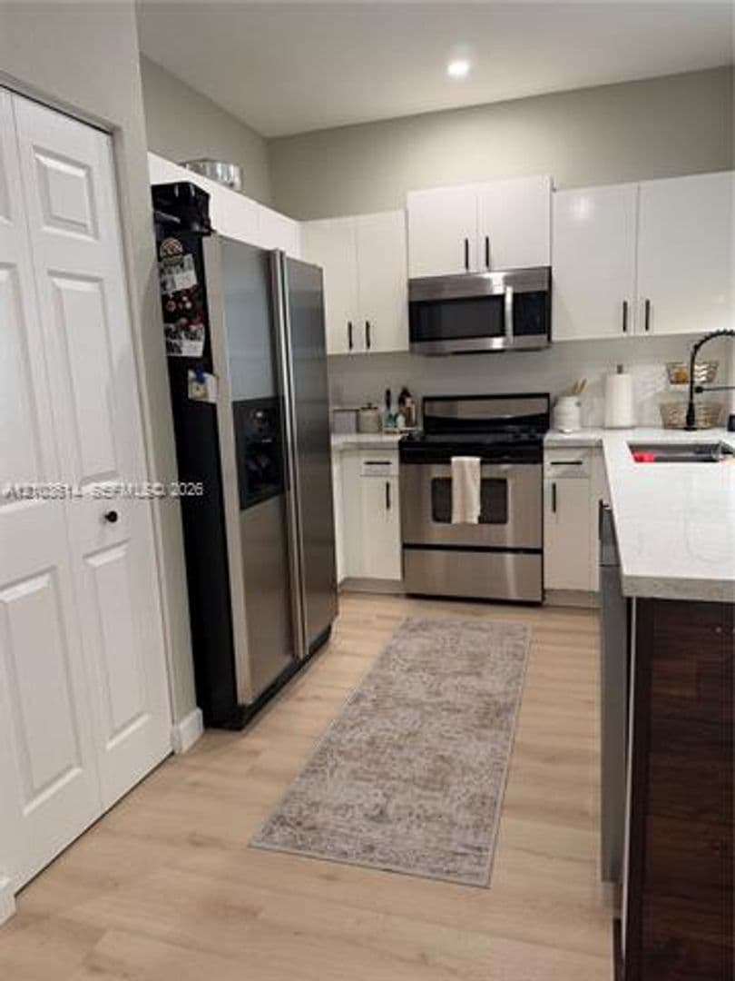 Pembroke Pines Townhome: 1215 NW 100th Ave th 1215