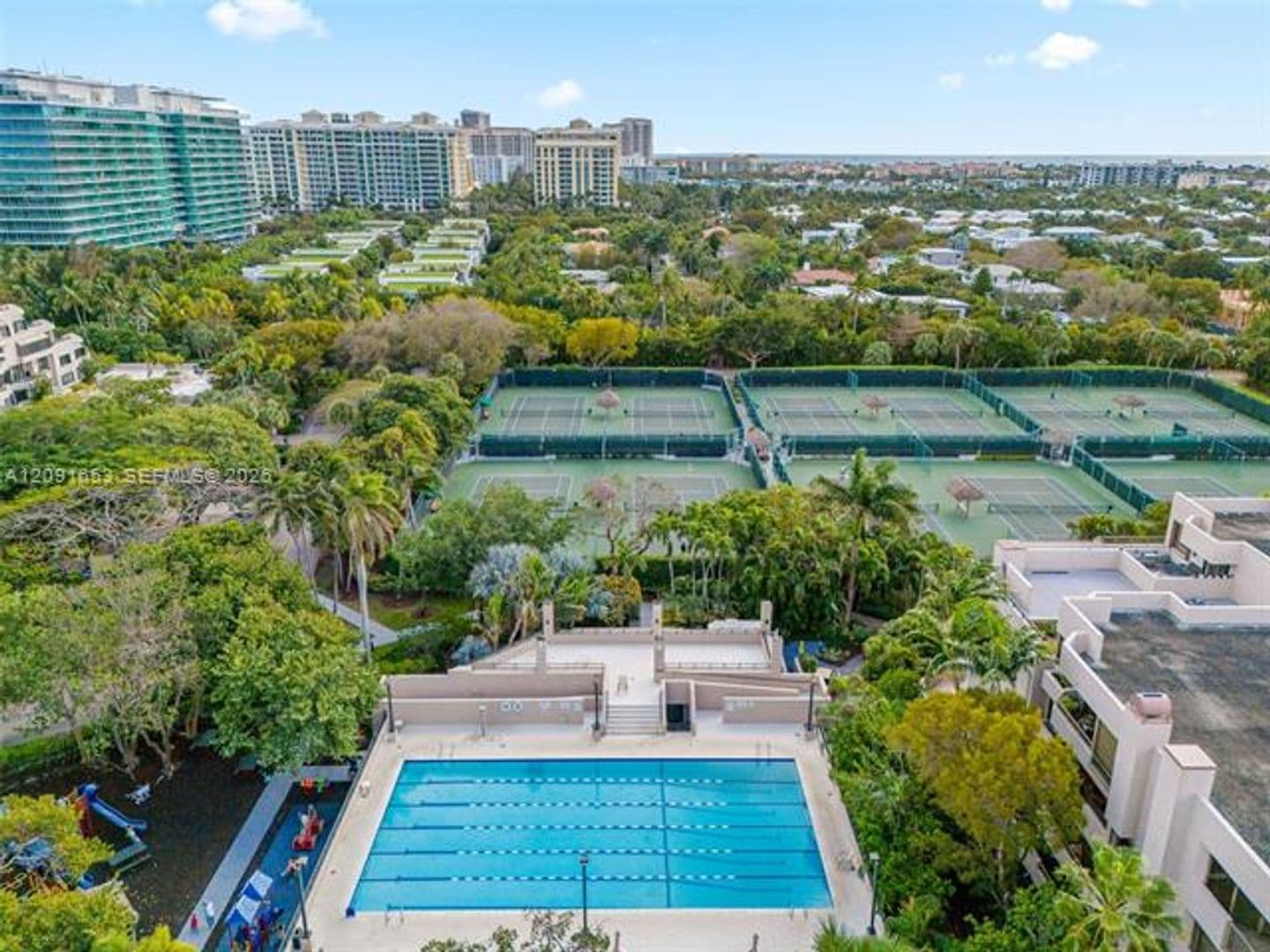 Key Biscayne Condo: 201 Crandon Blvd cu-739