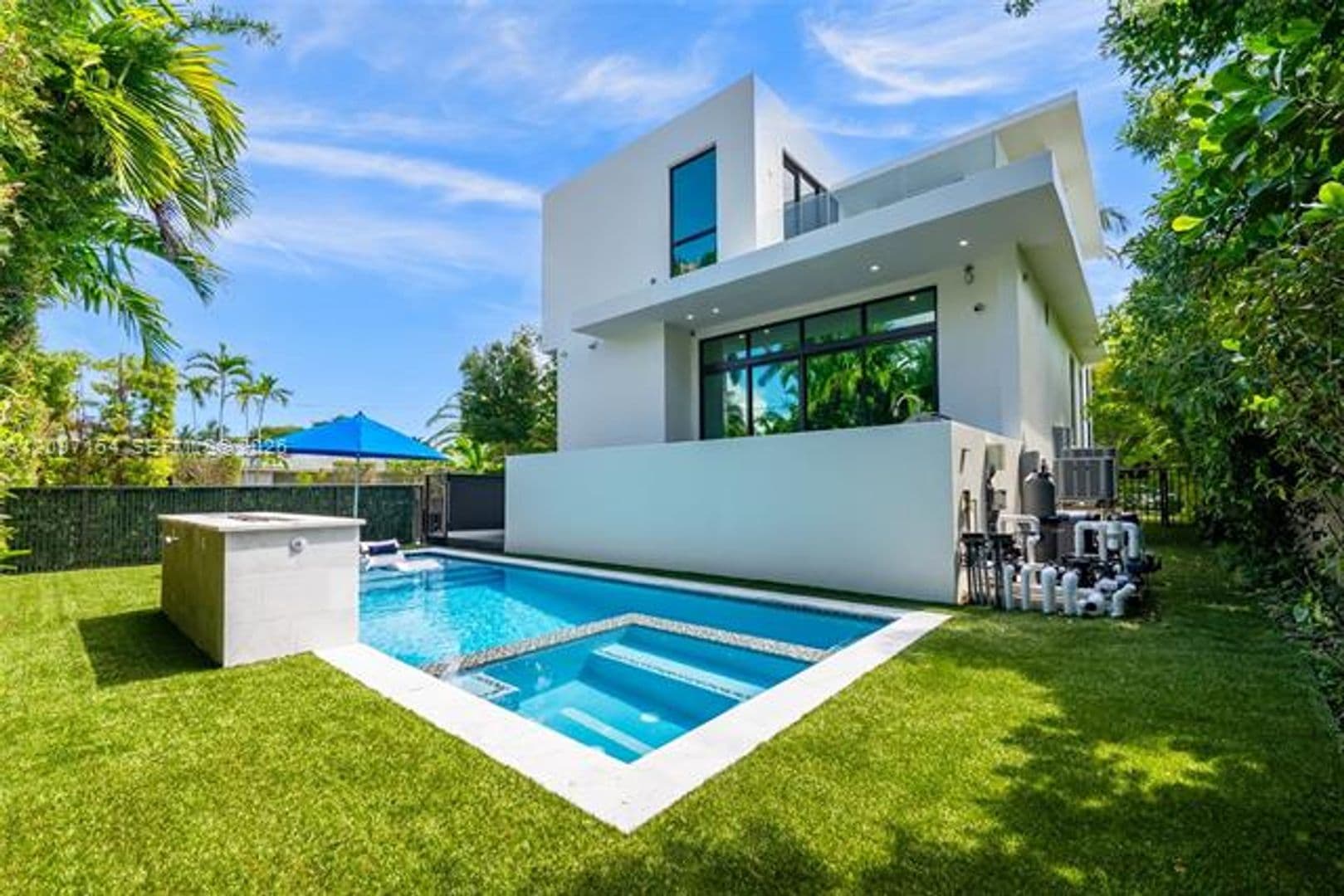 Miami Beach House: 4364 Alton Rd # 4364