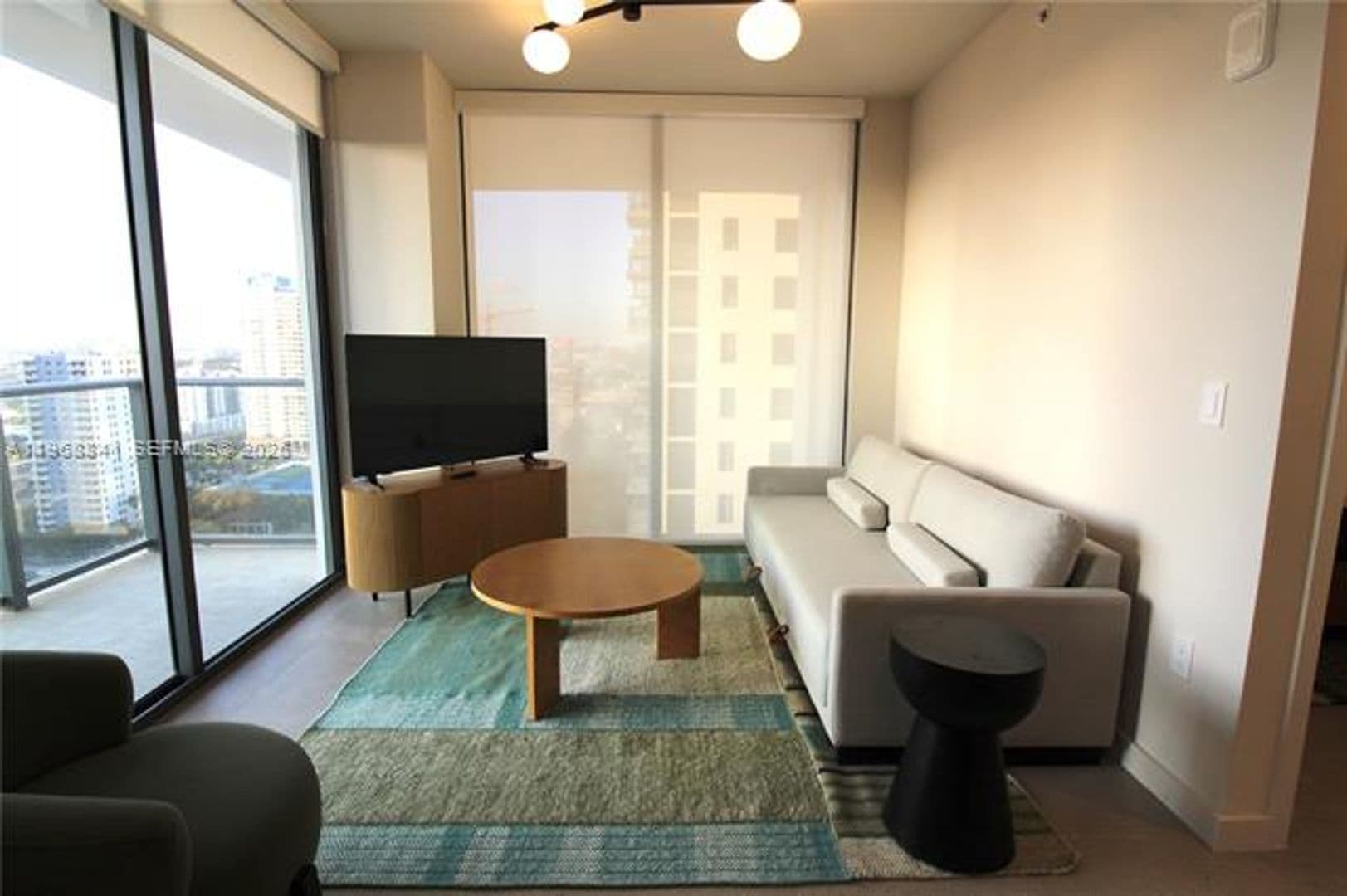 Miami Condo: 11 NE 6 St cu-2114