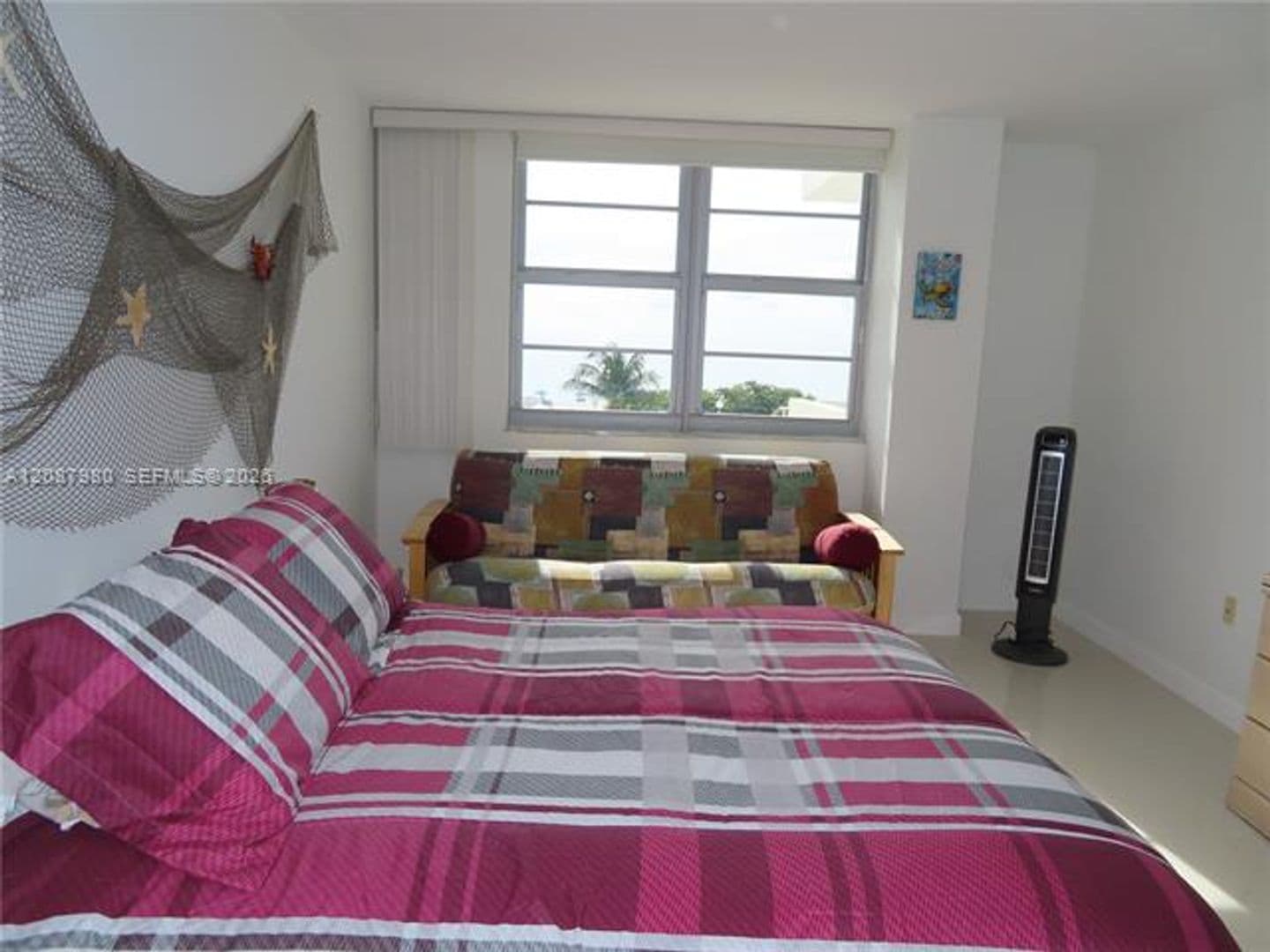 Miami Beach Condo: 5701 Collins Ave cu-304