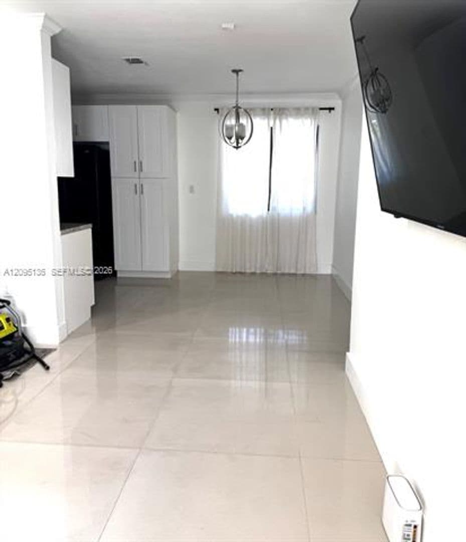 Miami House: 12635 SW 84th Ave Rd # 0