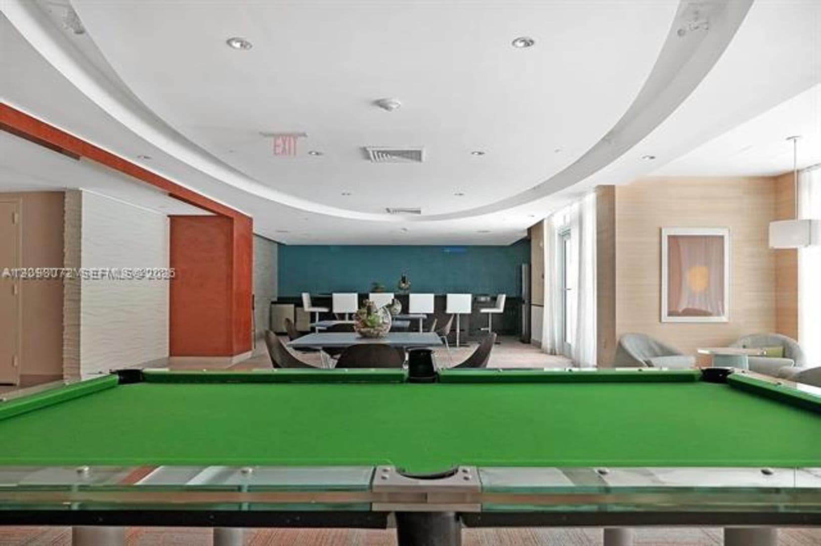 Miami Condo: 950 Brickell Bay Dr cu-3710